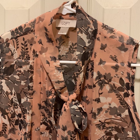 Loft Sheer peach print blouse /M - Picture 2 of 2
